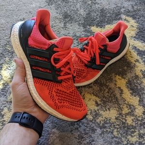Ultraboost Solar Orange